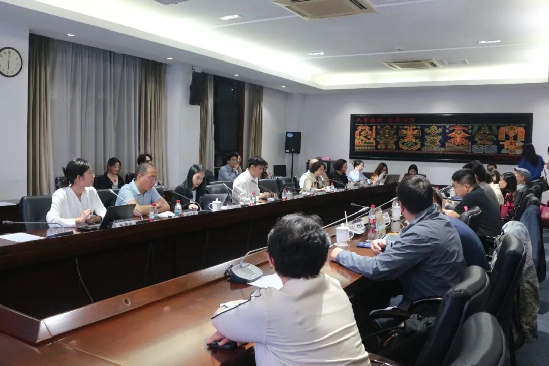 https://mmbiz.qpic.cn/sz_mmbiz_jpg/GbqiaJBfXn2z5LGfOHB20LESUicV5dia168OevliaTia6yLpza6xIFal8kMHIewicMVMZIEic6ZhmloDI0SWuUXicy0fQQ/640?wx_fmt=jpeg&from=appmsg